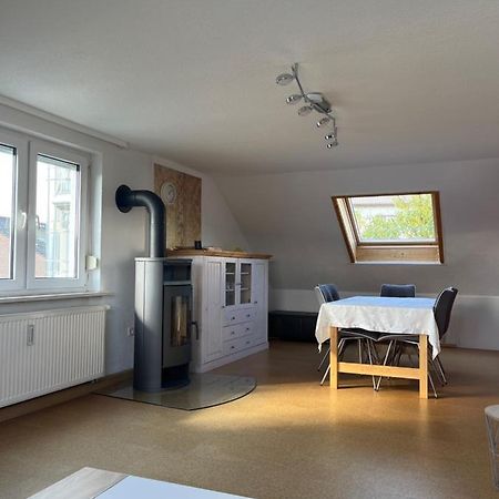 Eigene Wohnung Im Dreifamilienhaus Oberstenfeld Exterior photo