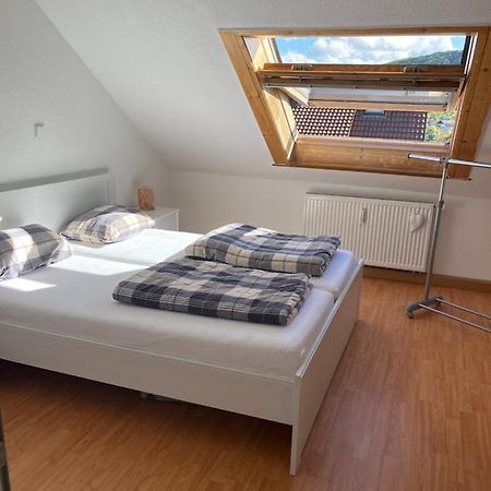 Eigene Wohnung Im Dreifamilienhaus Oberstenfeld Exterior photo