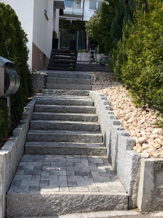 Eigene Wohnung Im Dreifamilienhaus Oberstenfeld Exterior photo